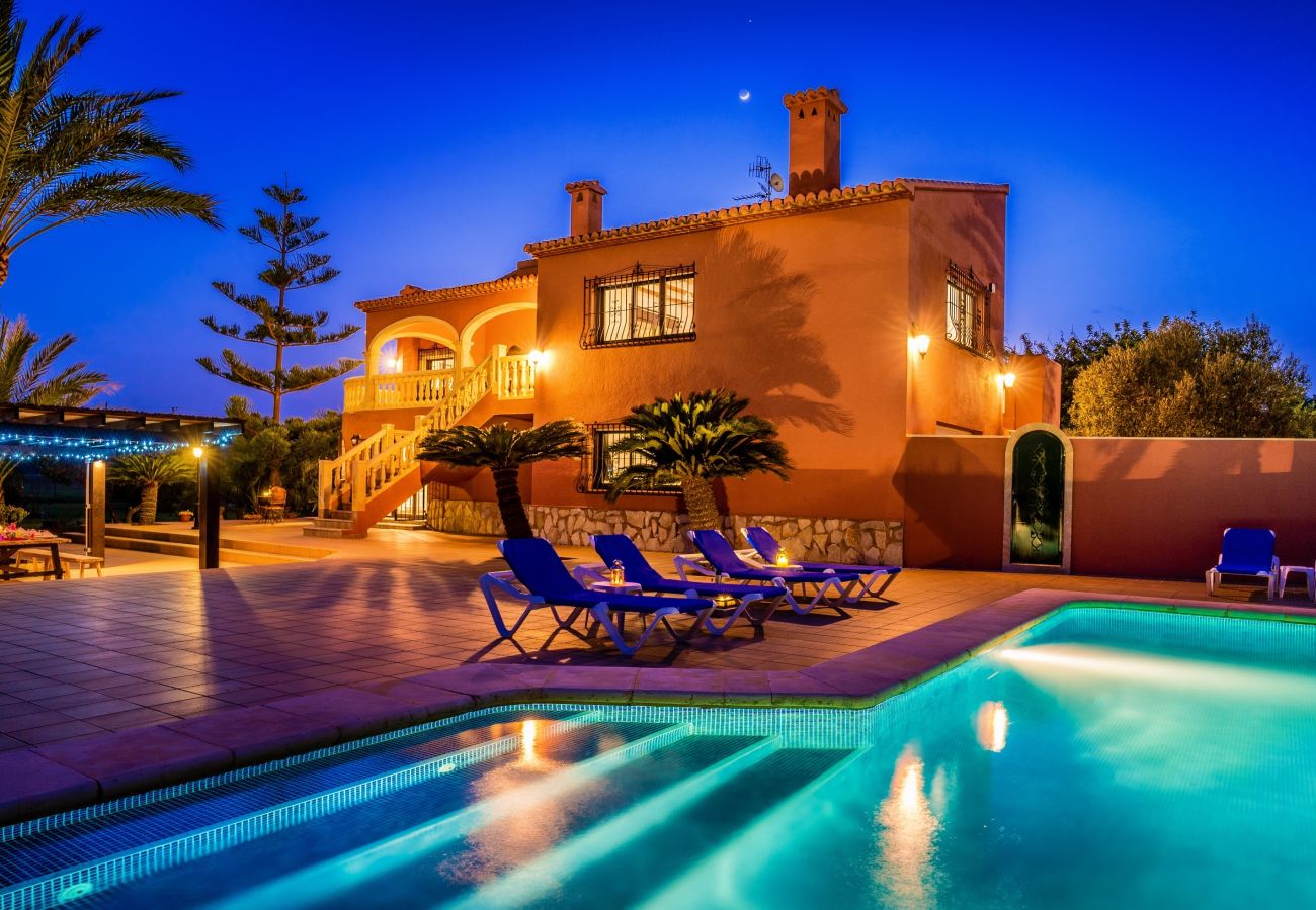 Villa a Javea - Villa Roja